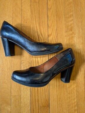 Karston Air Black Patent Leather Block Heel Pumps - Made in Spain - 38